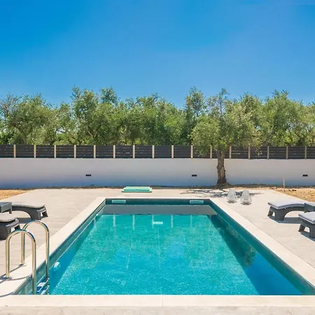 Grande 빌라 Pandokrátor