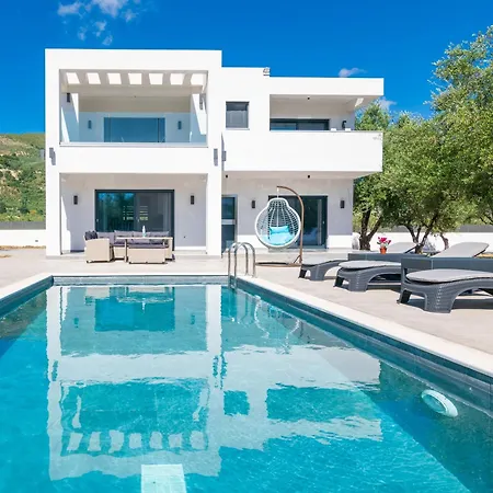 Villa Grande *